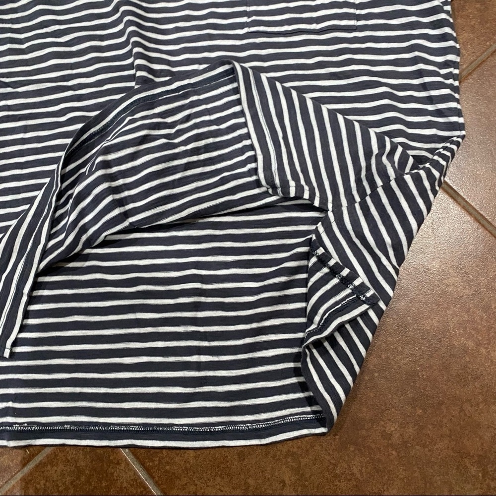 Old Navy Black and White Striped Short Sleeve Tee - Picture 6 of 7
